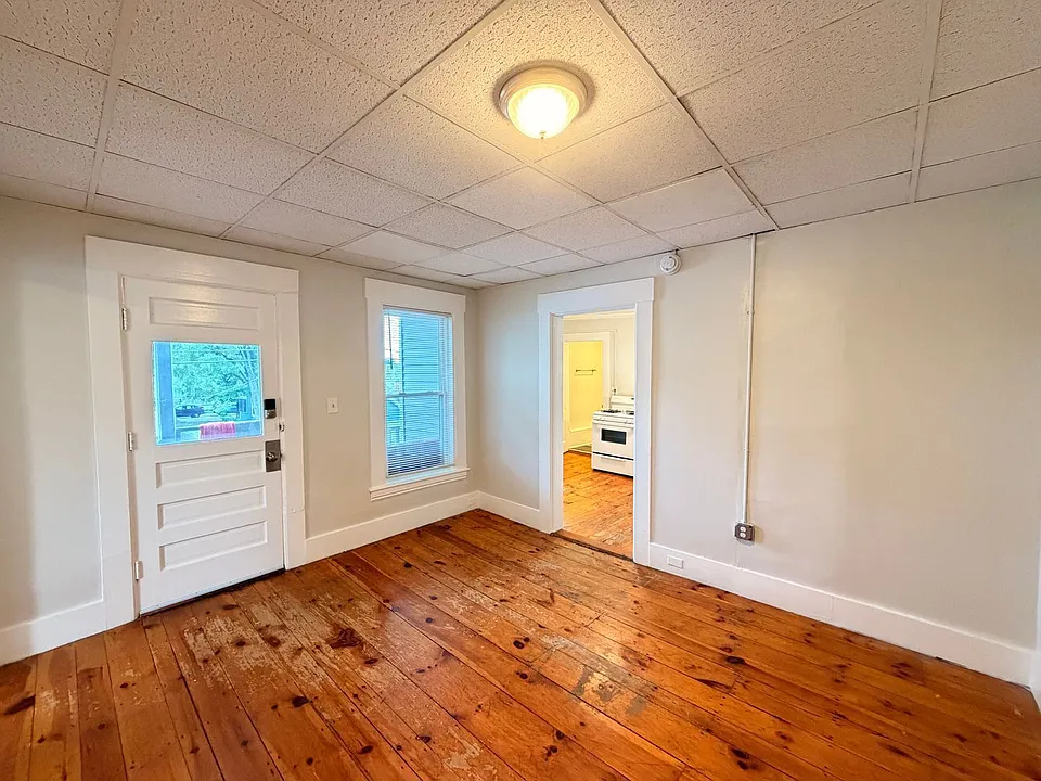 31 Pennacook St #2