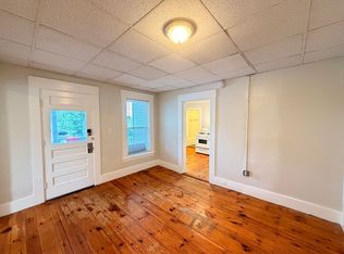 31 Pennacook St APT 2, Manchester, NH 03104