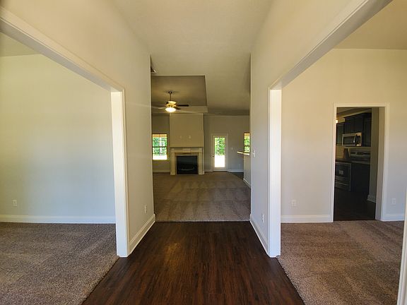 3rd image of 9574 Nielsen Dr