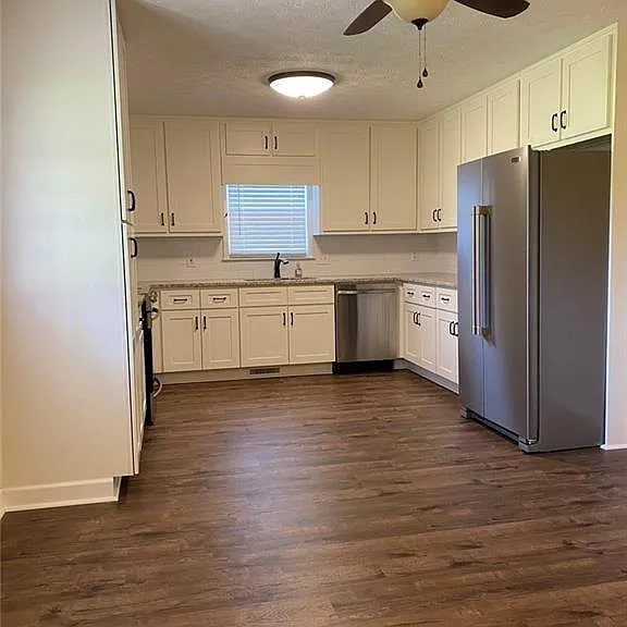 420 Atlanta Hwy — Photo 4