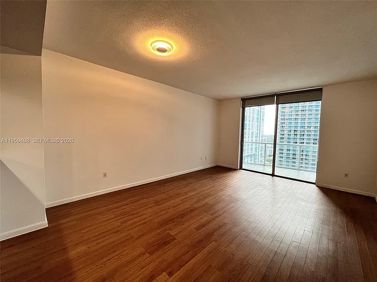 1060 Brickell Ave — Photo 13