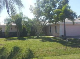 2441 Palm Tree Dr, Punta Gorda, FL 33950