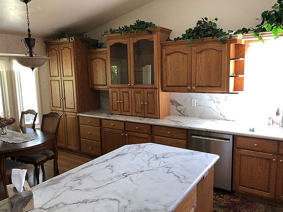 4th image of 2486 Brandon Dr