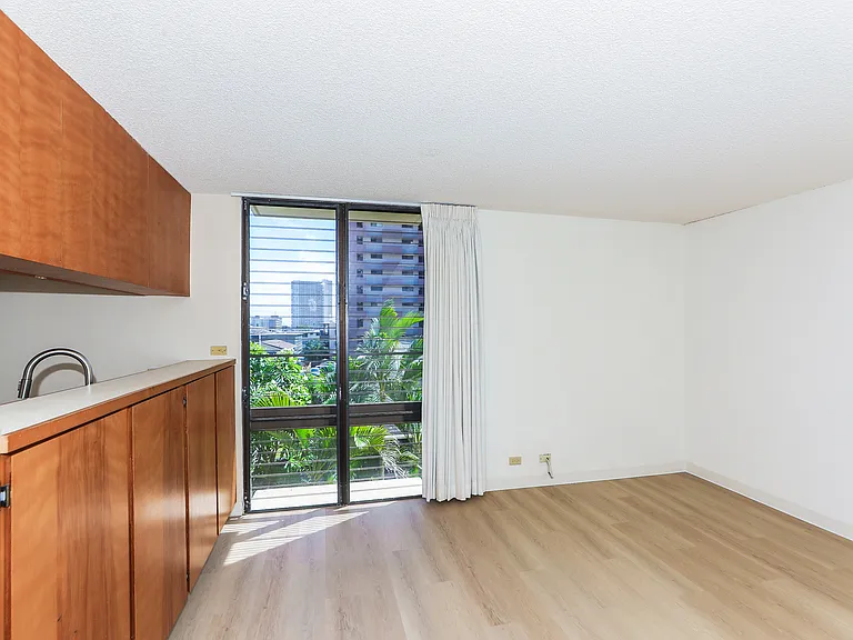 1441 Piikoi St #307 — Photo 16