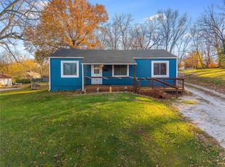205 E Black Diamond St, Richmond, MO 64085