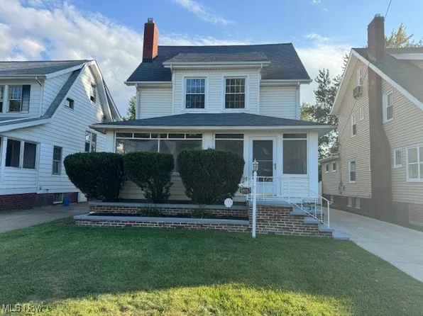 18210 Windward Rd, Cleveland, OH 44119