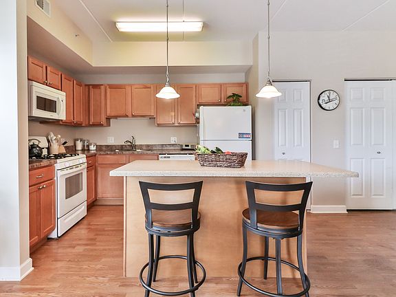 3rd image of 10 N Gilbert St APT 301