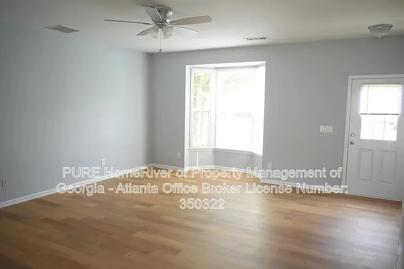 3 bed, 2.5 bath, 1260 sqft, $1,750 — Photo 4