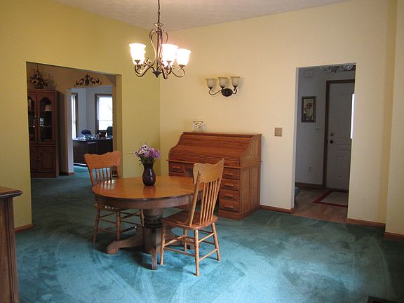 Huge dining room