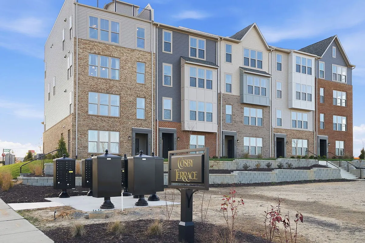 Building Photo - 6919 Cosby Village Ter