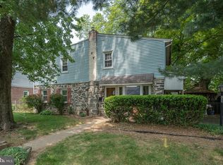 733 Cricket Ln, Aldan, PA 19018