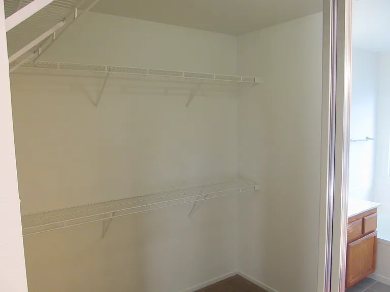 1413 Desert Hills Dr — Photo 22