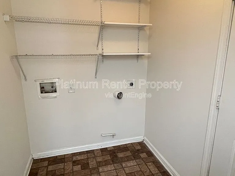 4093 Laurel Bend Ct — Photo 20