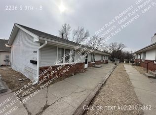 2236 S 9th St APT B, Lincoln, NE 68502
