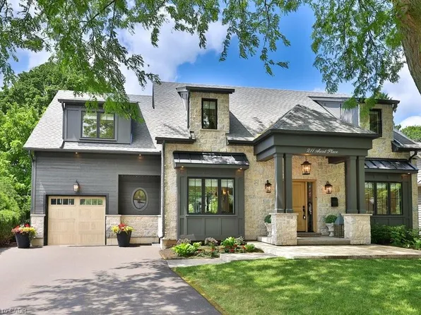 211 Ascot Pl, Burlington, ON L7T 1Y3