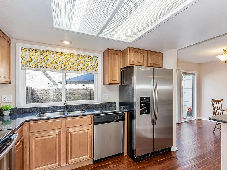 7622 S Cove Cir — Photo 8