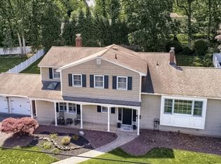 27 Bristol Pl, Wayne, NJ 07470