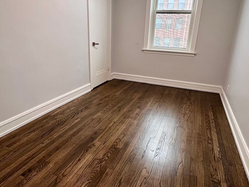 Bedroom 2 - all closets have motion activated lights (11'11"x8'2")
