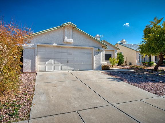 4th image of 8888 N Bottlebush Ln