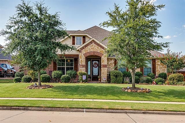 1st image of 380 Dianna Dr