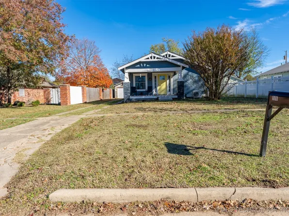 506 S 6th St, Okemah, OK 74859