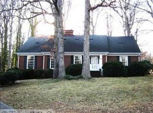 104 Tatum Pl, Greensboro, NC 27455