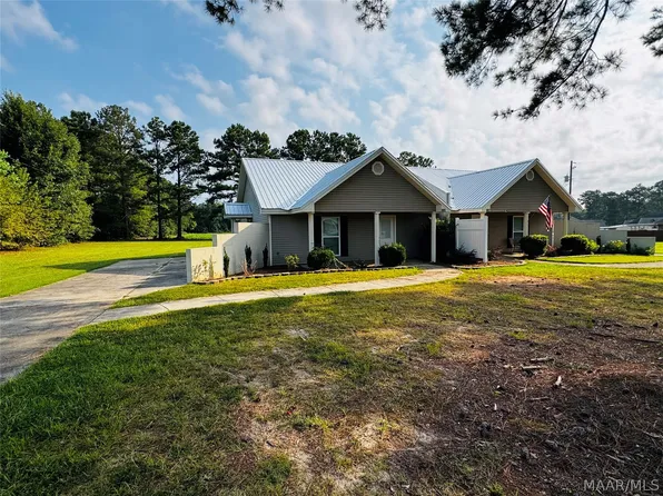 605 Blackberry Rd, Deatsville, AL 36022
