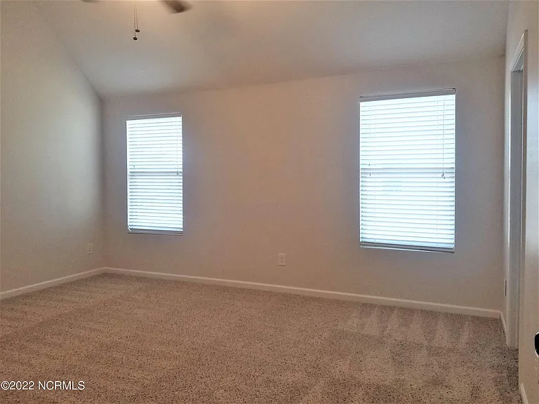 411 Cyrus Thompson Dr — Photo 23