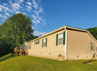 742 Club Springs Rd, Buffalo Valley, TN 38548