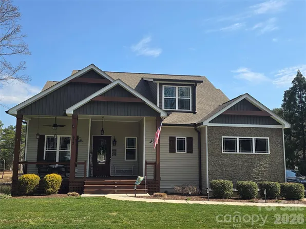 913 Lake Club Dr, Rock Hill, SC 29732