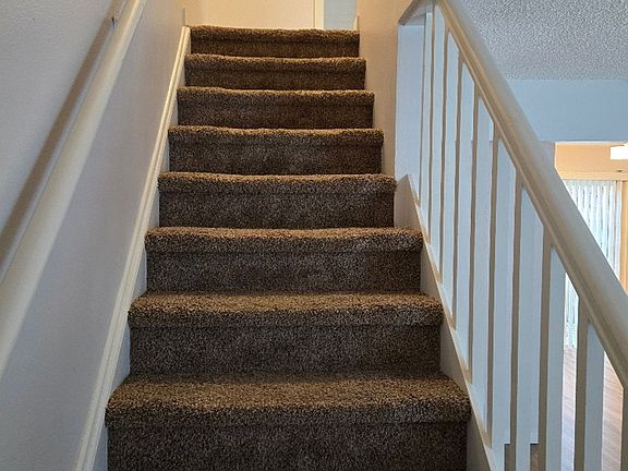 5th image of 709 Martin St APT 7