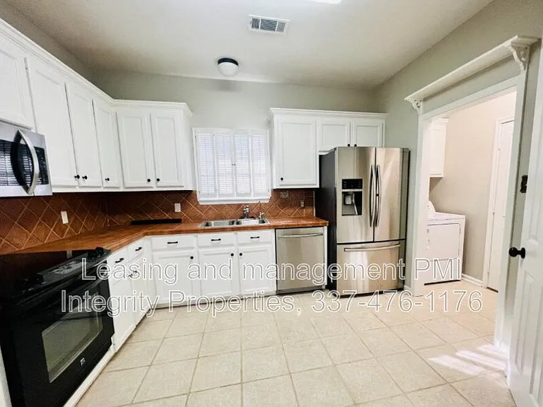 101 Seneca Cir — Photo 3