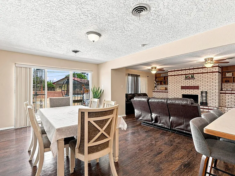 3707 Comanche Rd NE — Photo 11