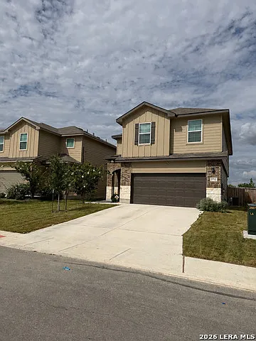 4 bed, 2.5 bath, 2229 sqft, $2,049 — Photo 3