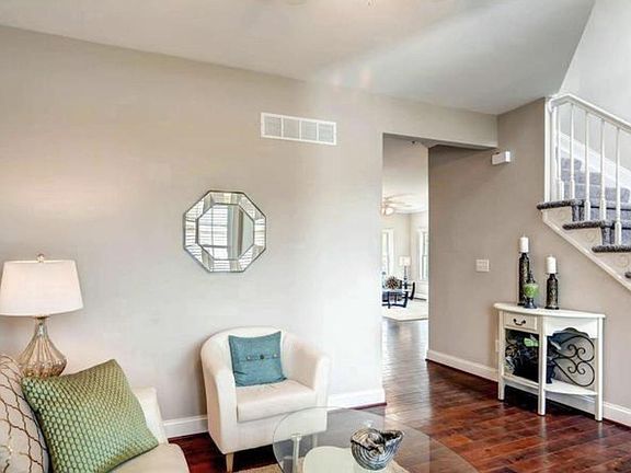 4th image of 8319 Bletzer Rd