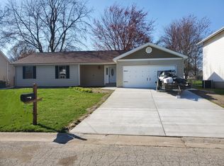 3808 Hermitage Ln, Saint Peters, MO 63376
