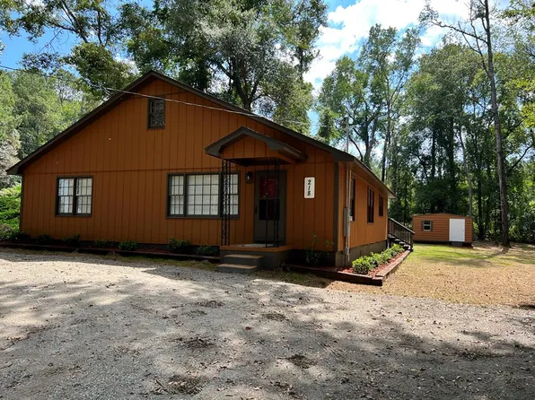 218 E Bonacre Rd, Cataula, GA 31804