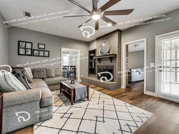 2nd image of 2220 Roundrock Dr