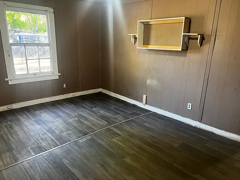 LPP - 406 Davis St, — Photo 2