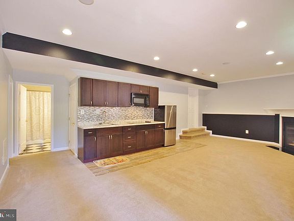 3rd image of 6367 Victor Gray Ct