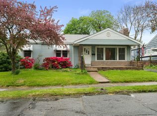 29 Longview St, New London, CT 06320
