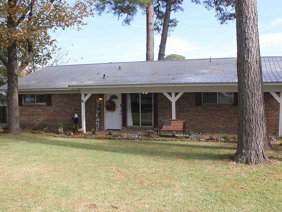 1st image of 6 Katherine Cir