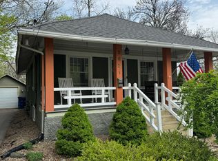 2621 Center St, Des Moines, IA 50312