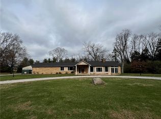 3420 E Lost Bridge Rd, Decatur, IL 62521