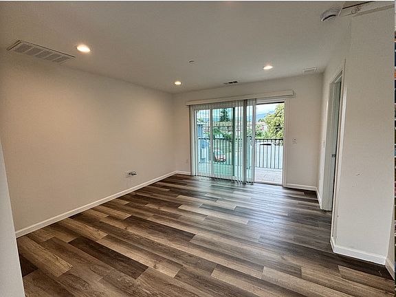 2nd image of 3109 Dakan Ct #7