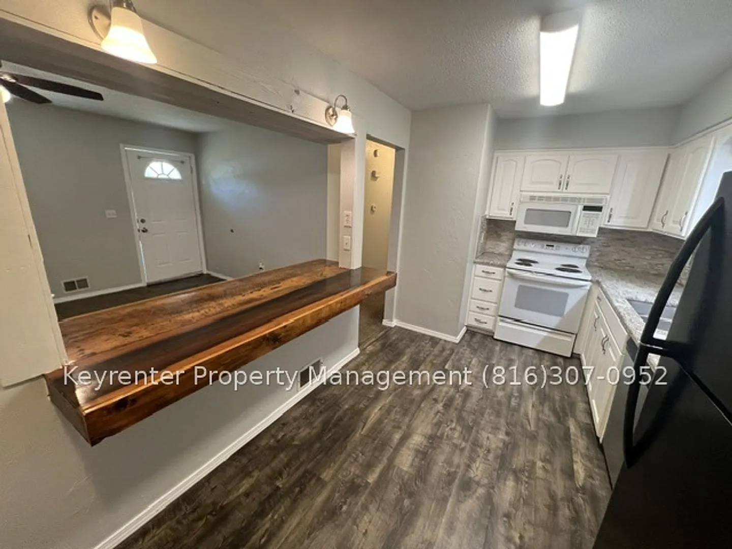 Welcome to 187 Lee Drive in Liberty, Missouri! — Photo 2