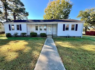 518 Clay St, Wakefield, VA 23888