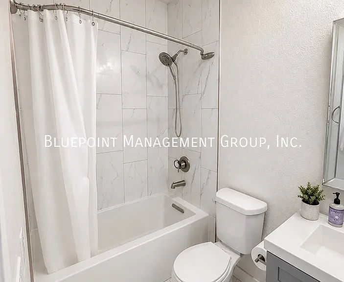 2150 Camino De La Reina #4106 — Photo 7
