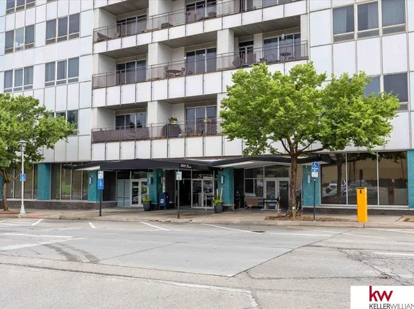 3000 Farnam St APT 5G, Omaha, NE 68131