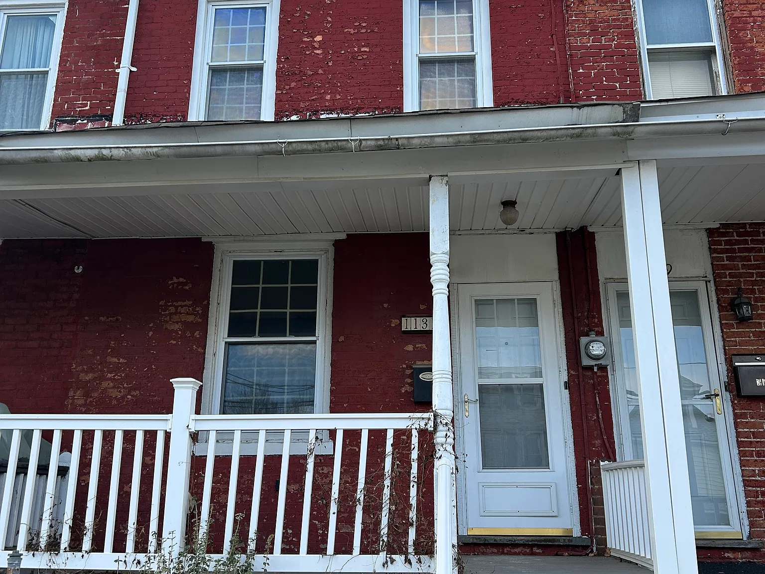 3 bed, 1124 sqft, $2,100 — Photo 2